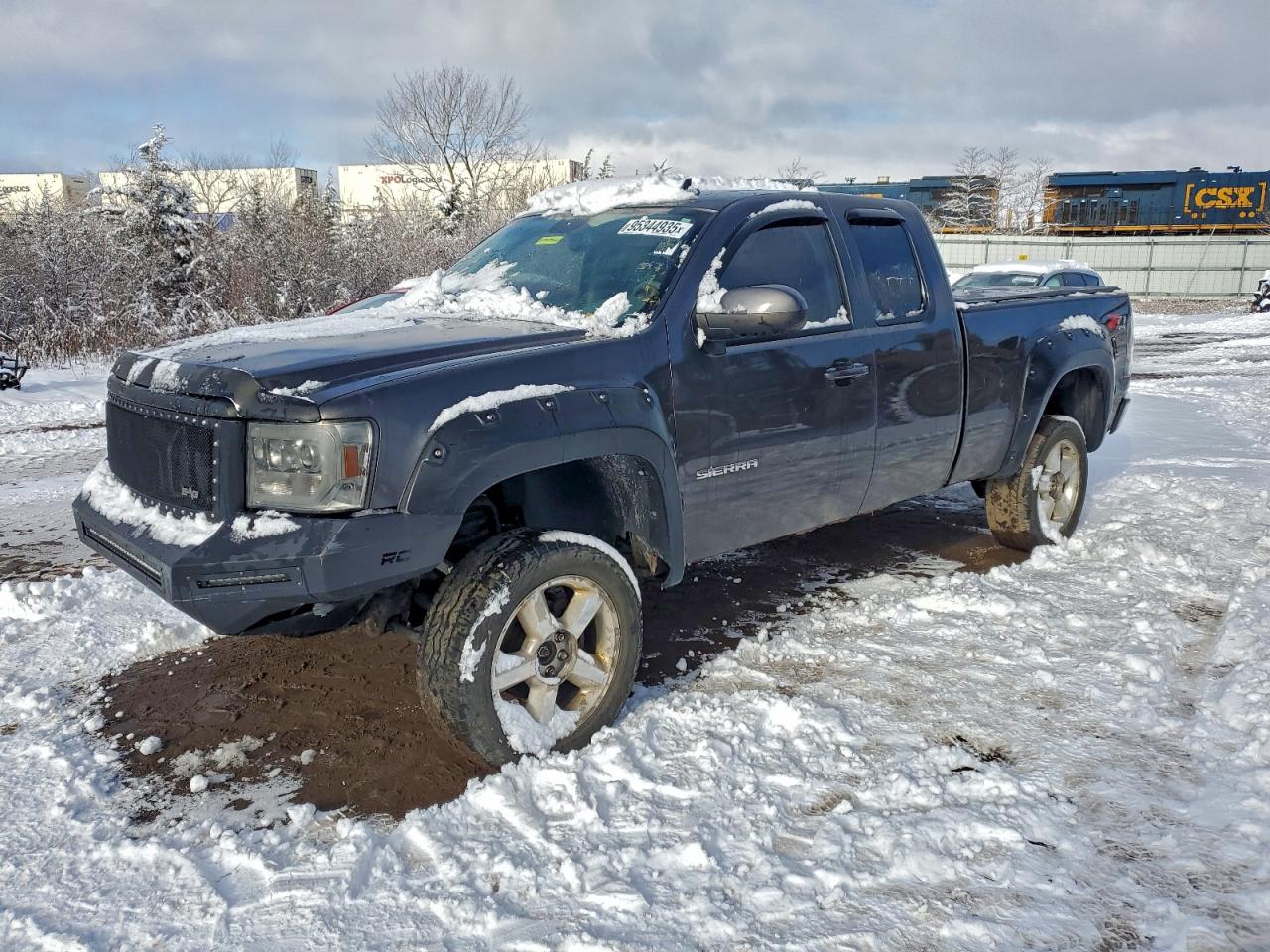 Salvage GMC Sierra Image