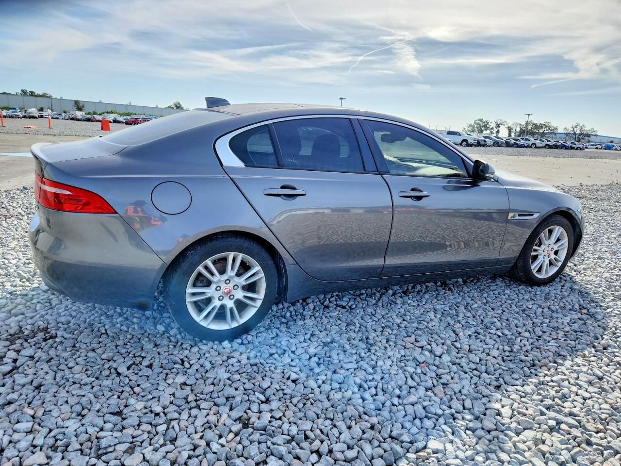 Jaguar XE Premium