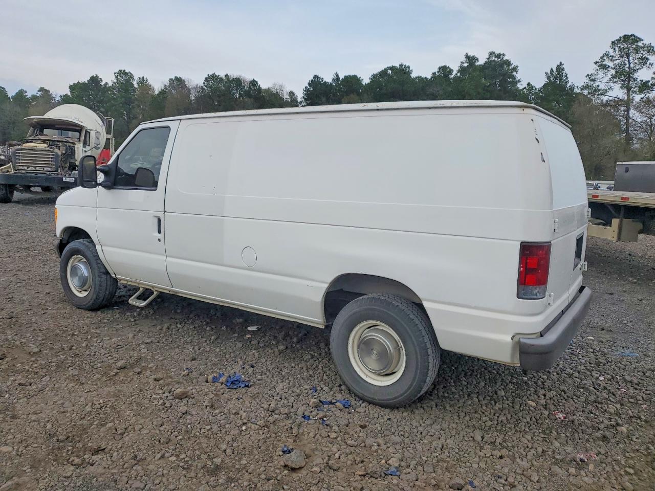 Ford Econoline E250 Van