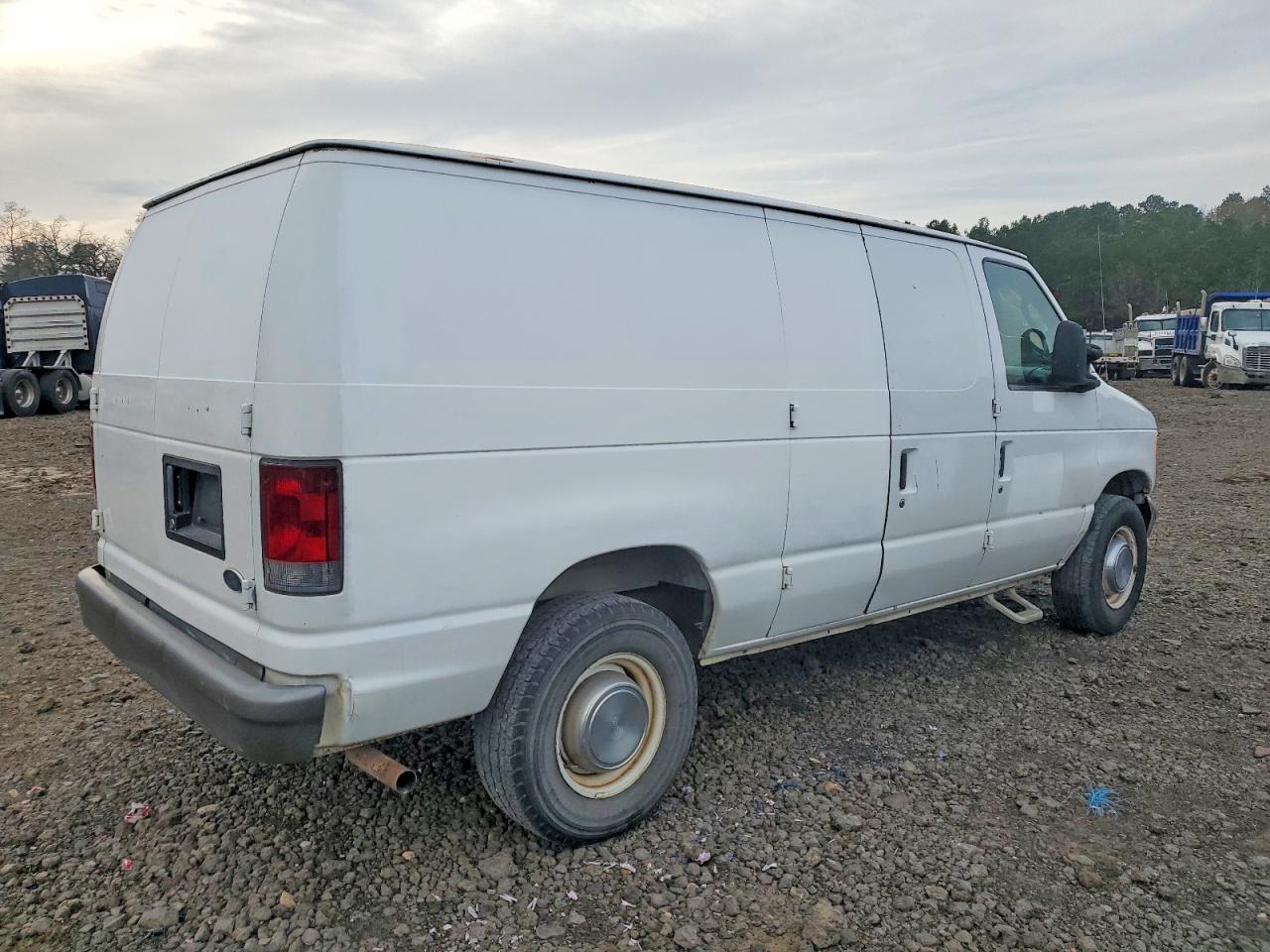 Ford Econoline E250 Van
