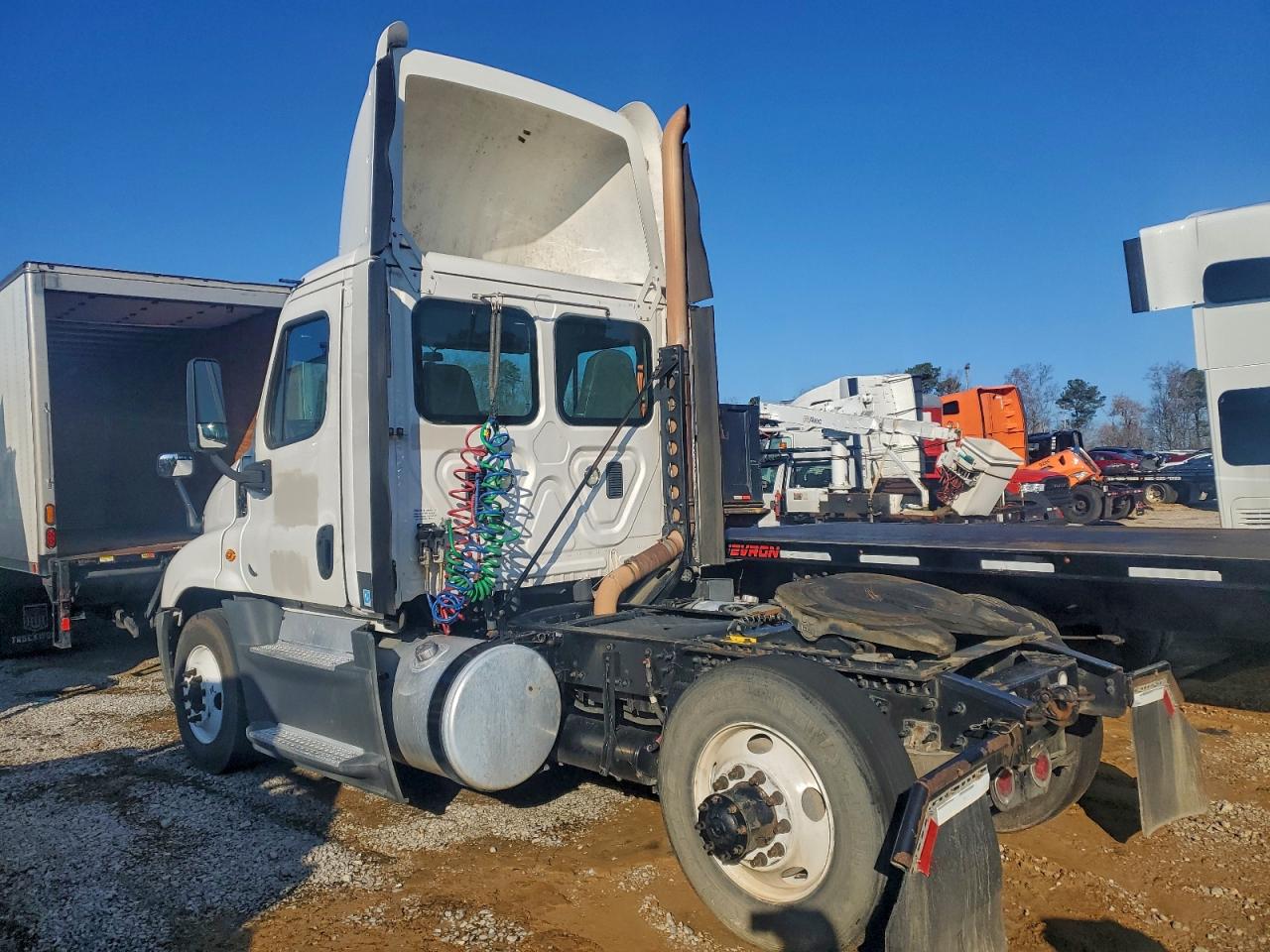 Freightliner Cascadia 1