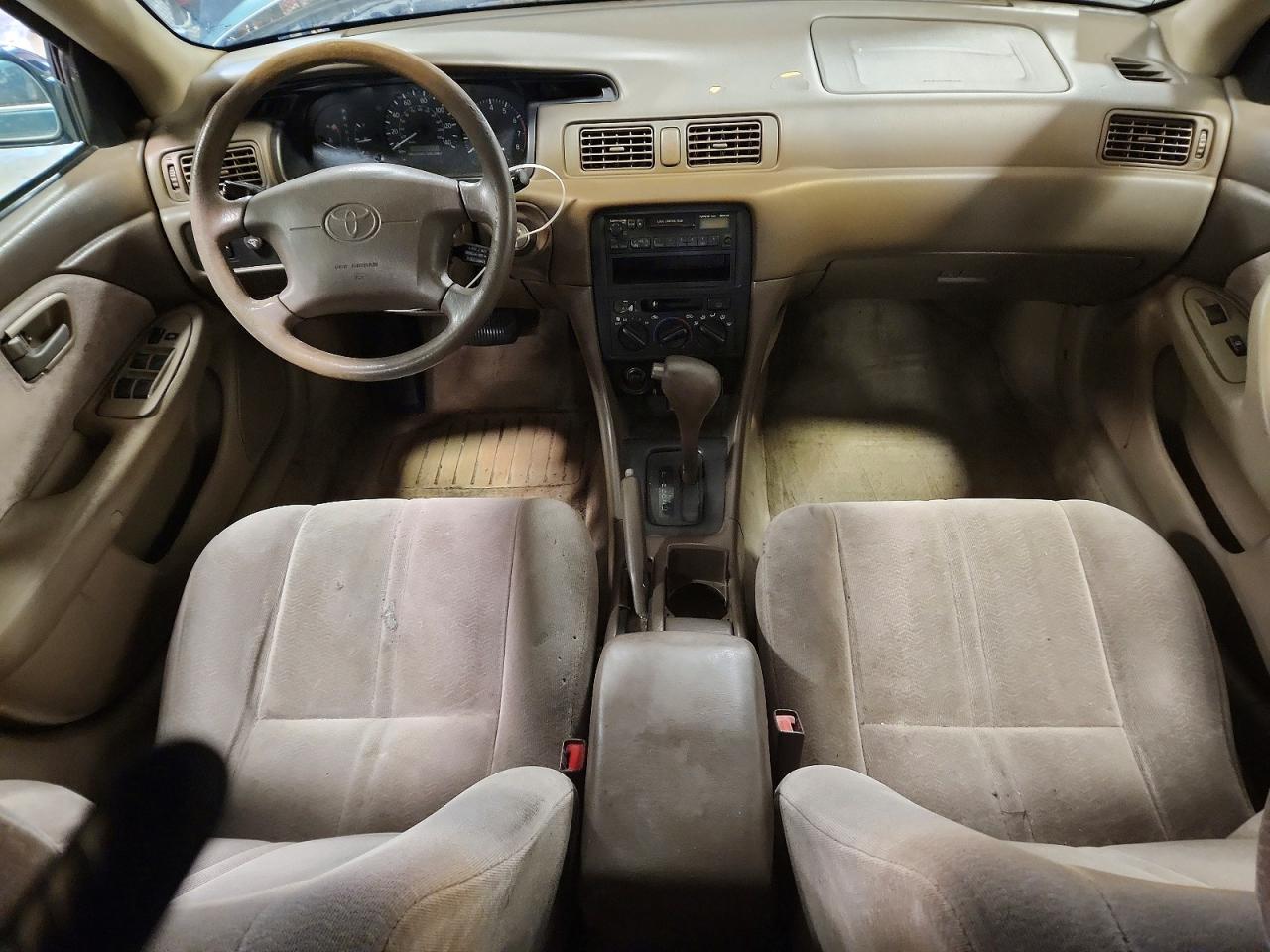 Toyota Camry Ce