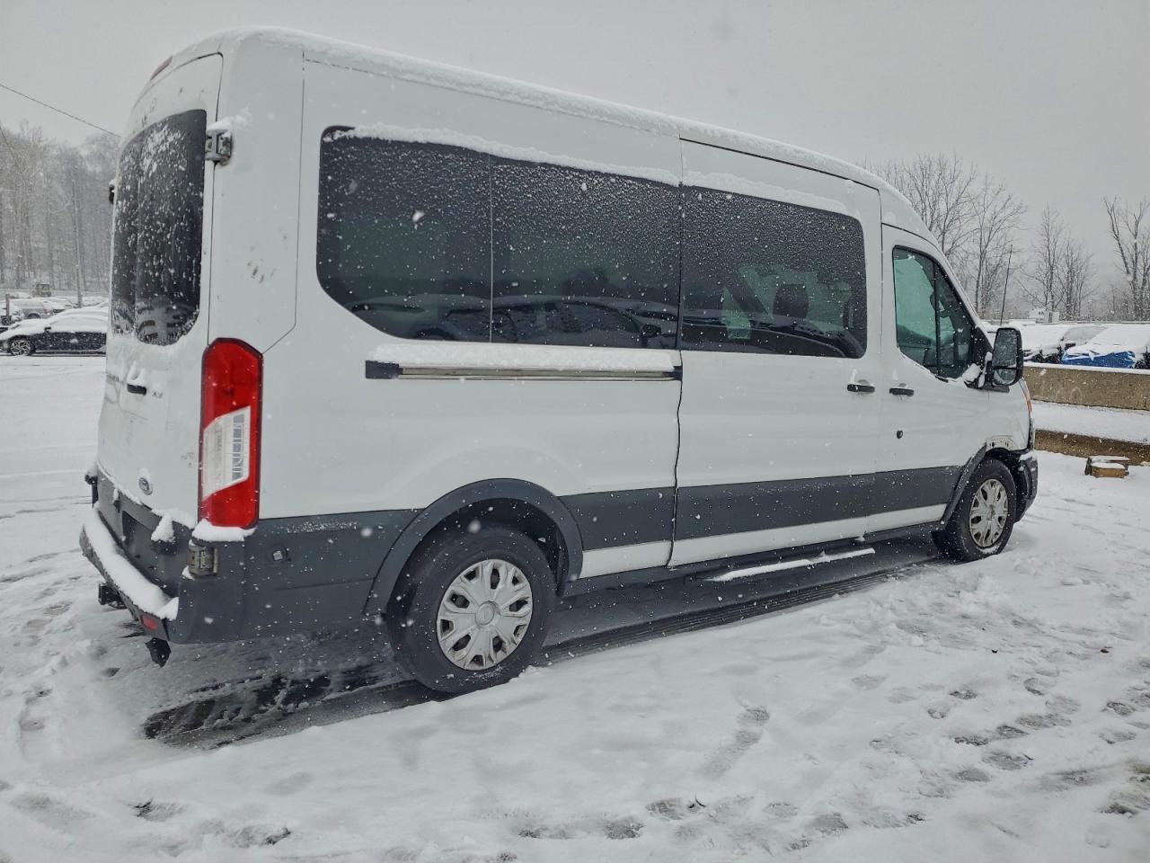 Ford Transit T-250