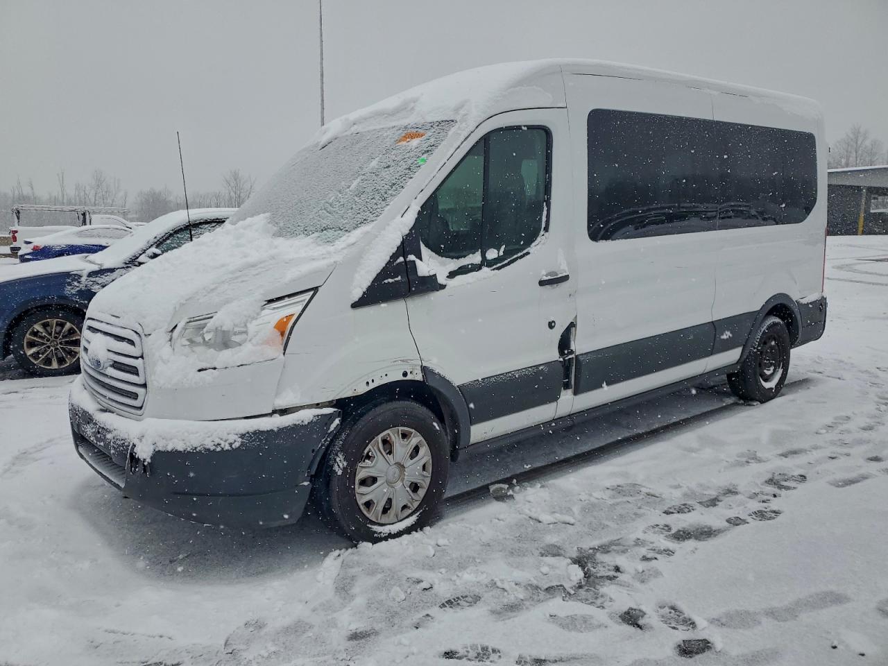 Salvage Ford Transit Image