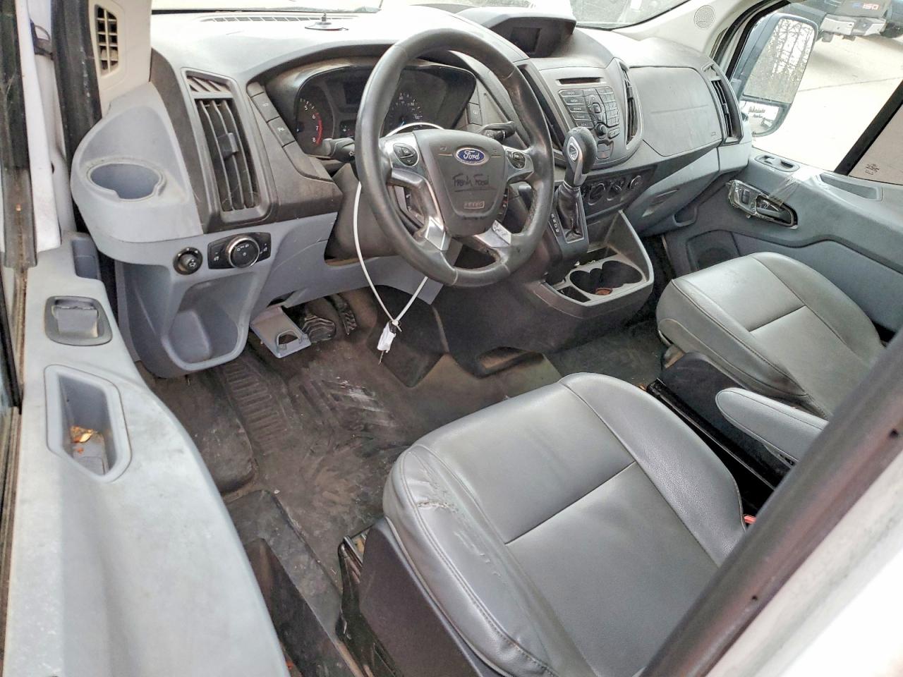 Ford Transit T-250