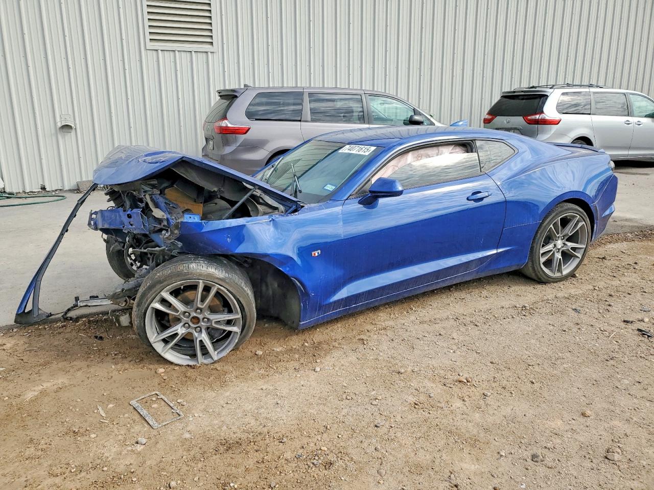 Salvage Chevrolet Camaro Image