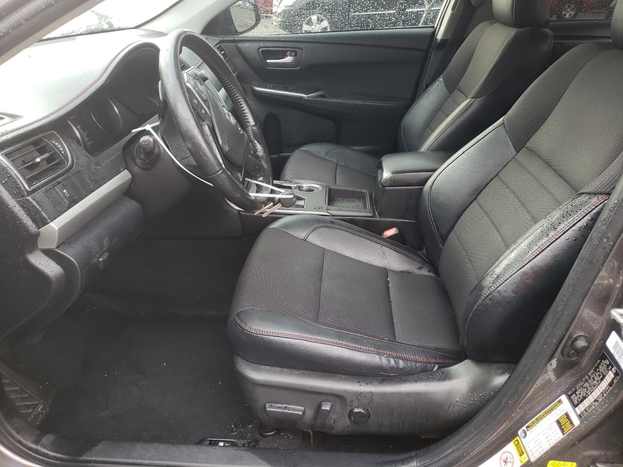 Toyota Camry Le