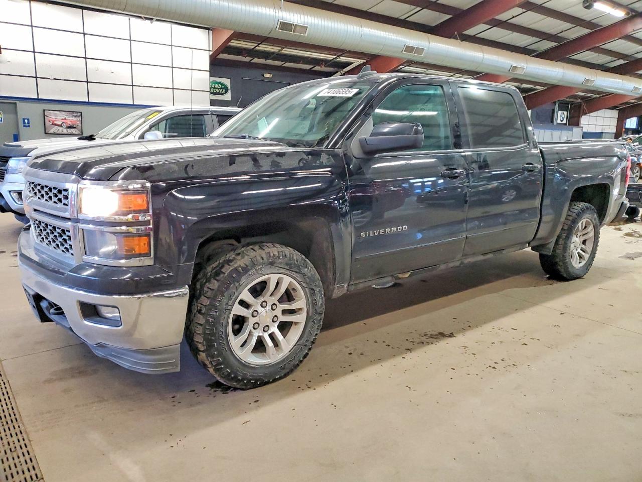 Salvage Chevrolet Silverado Image