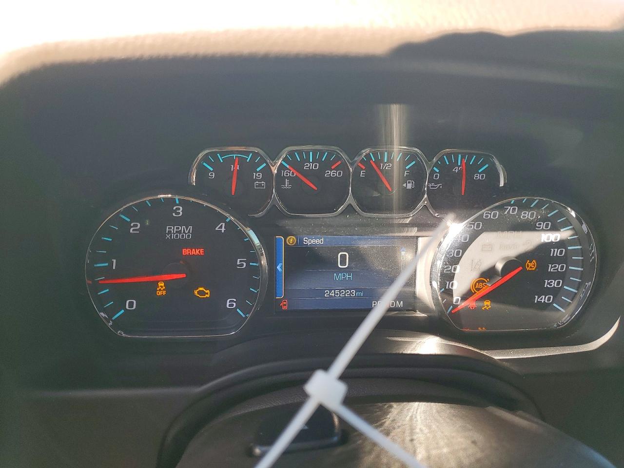 Chevrolet Suburban C1500 Ltz
