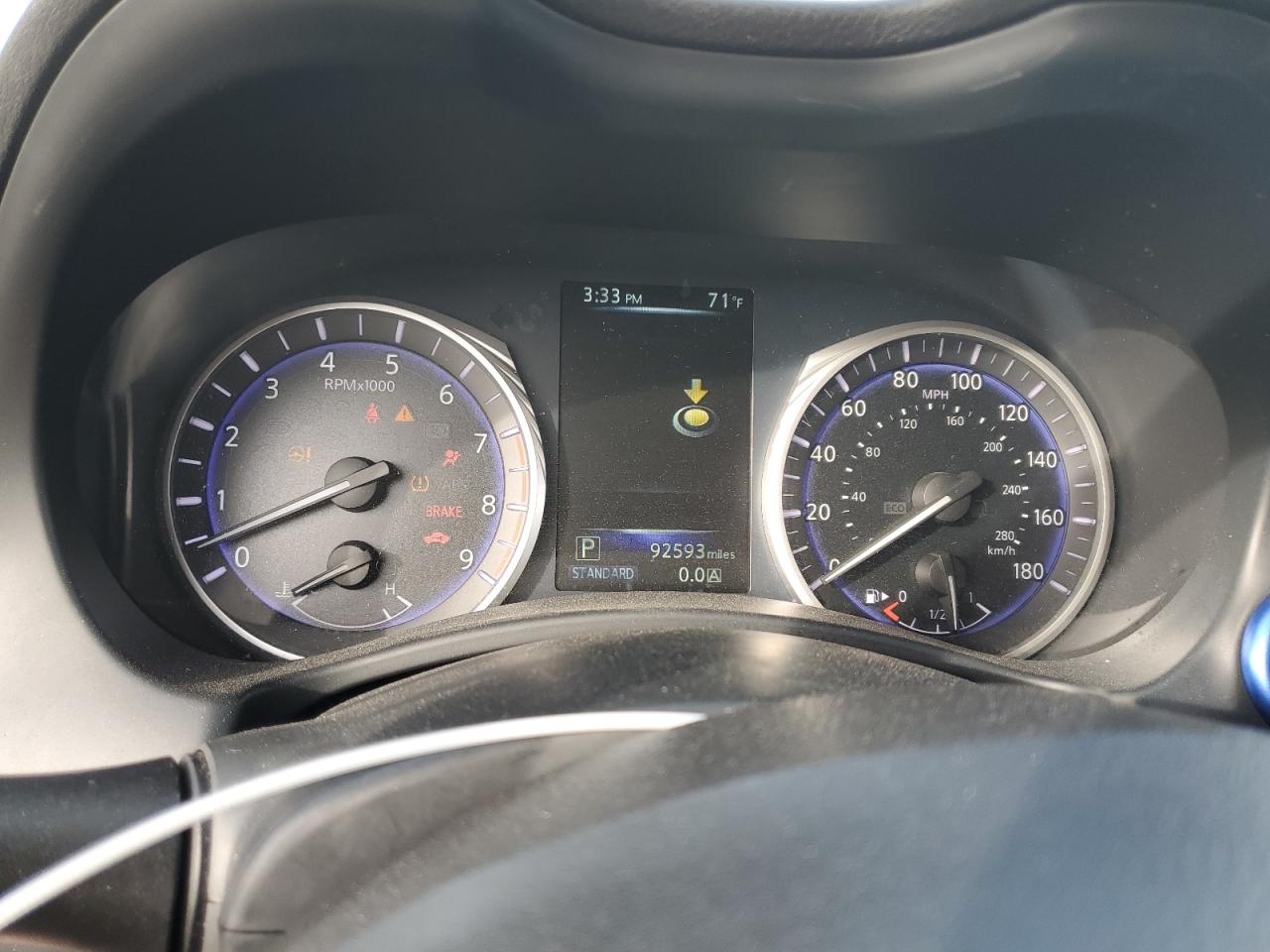INFINITI Q50 Premium