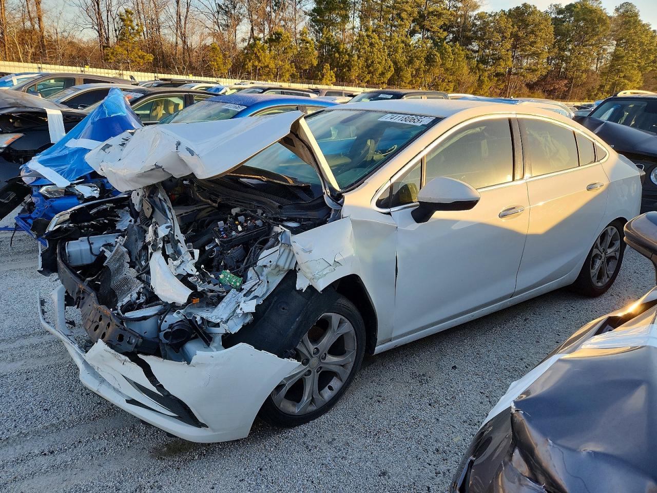 Salvage Chevrolet Cruze Image