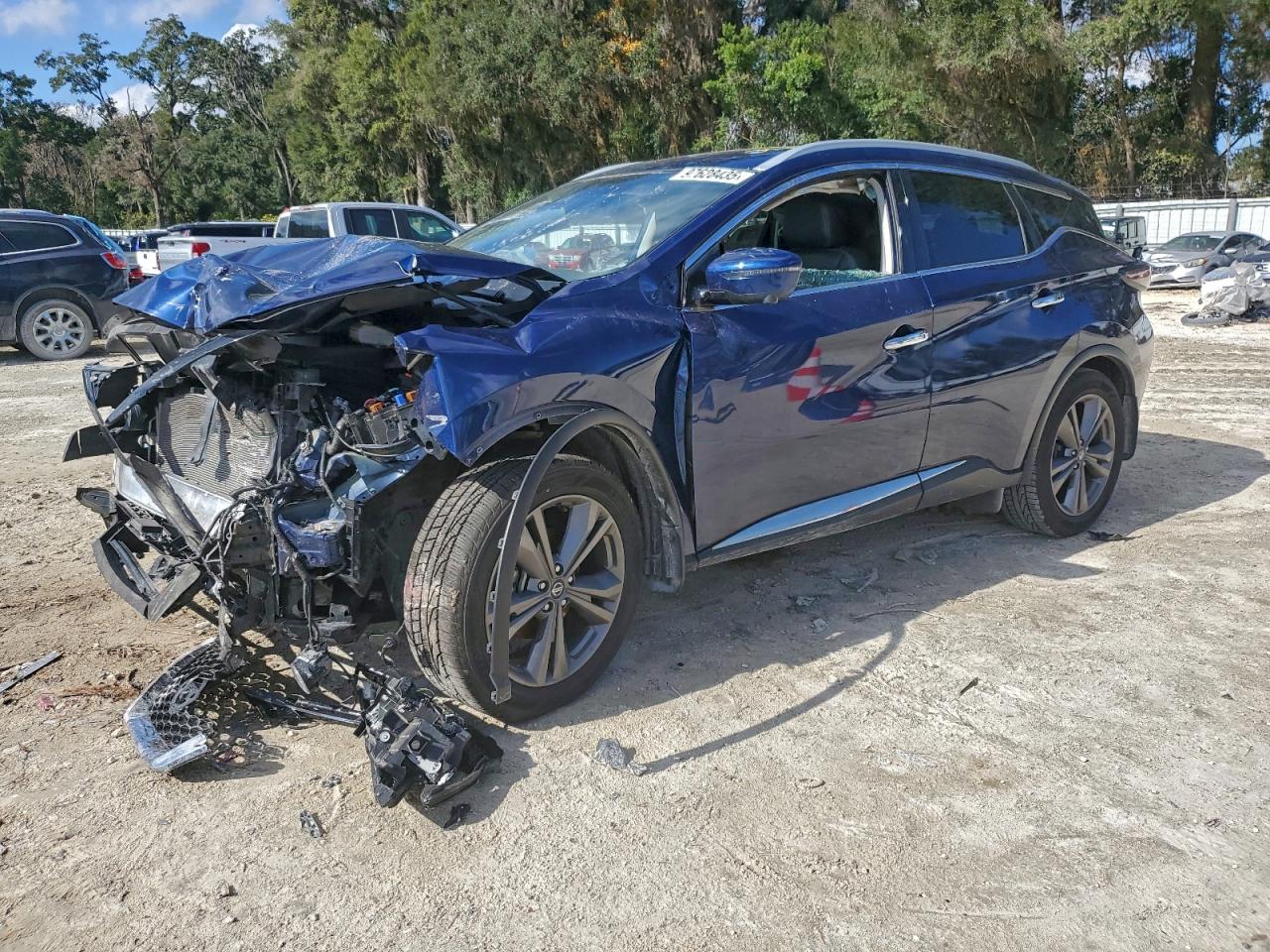 Salvage Nissan Murano Image