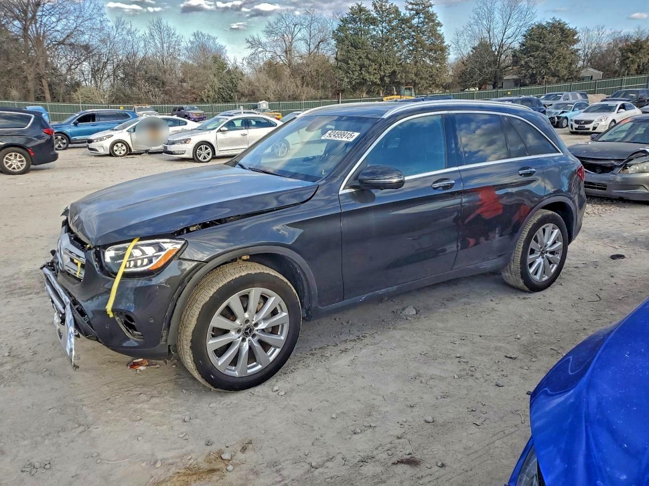 Salvage Mercedes-Benz GLC Image