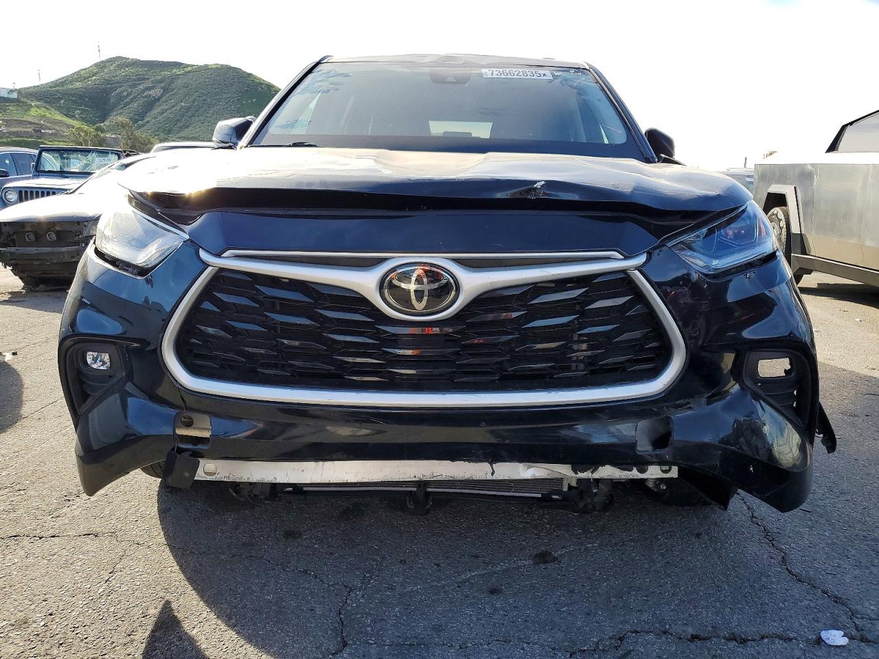 Toyota Highlander L
