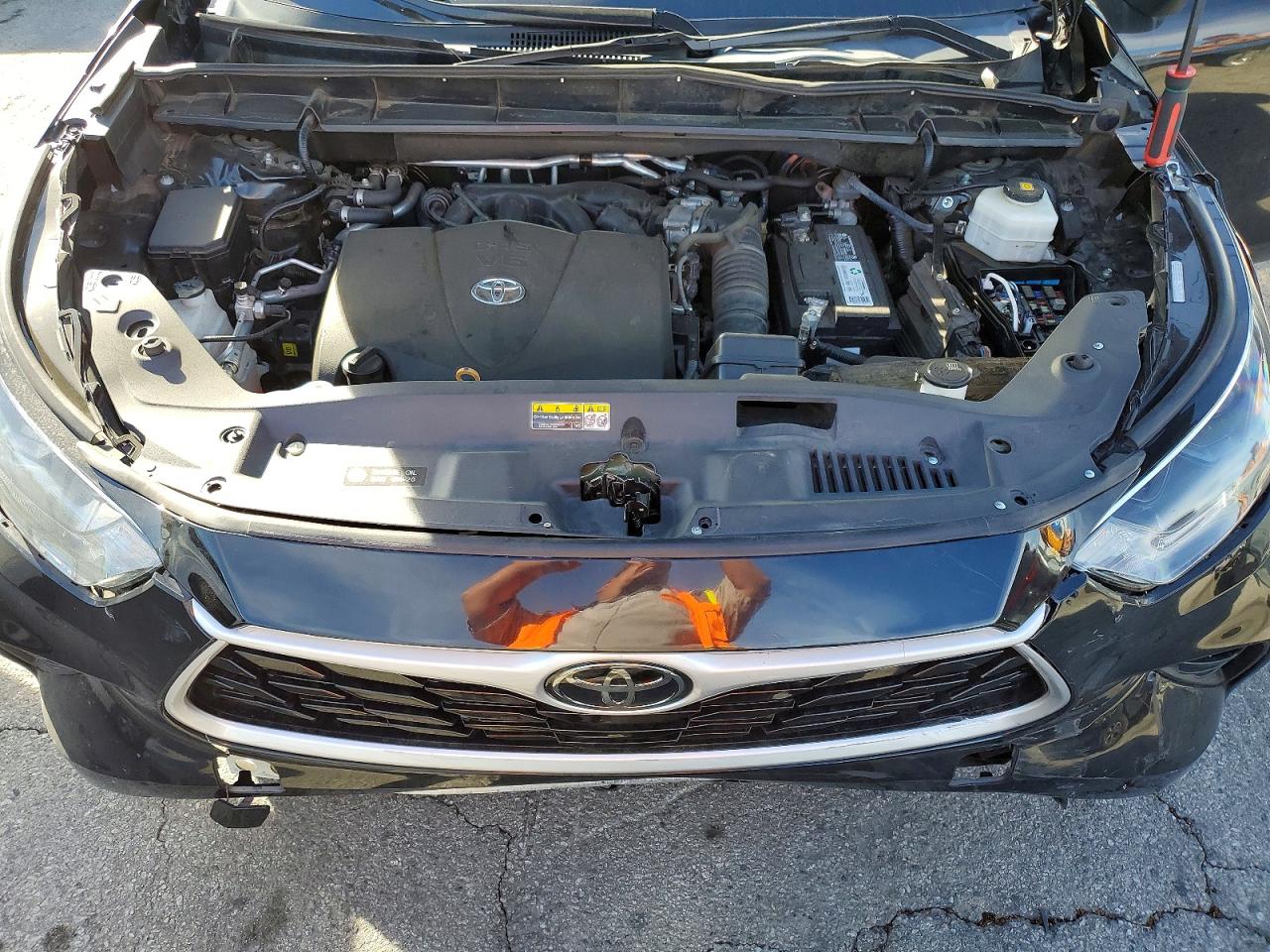 Toyota Highlander L