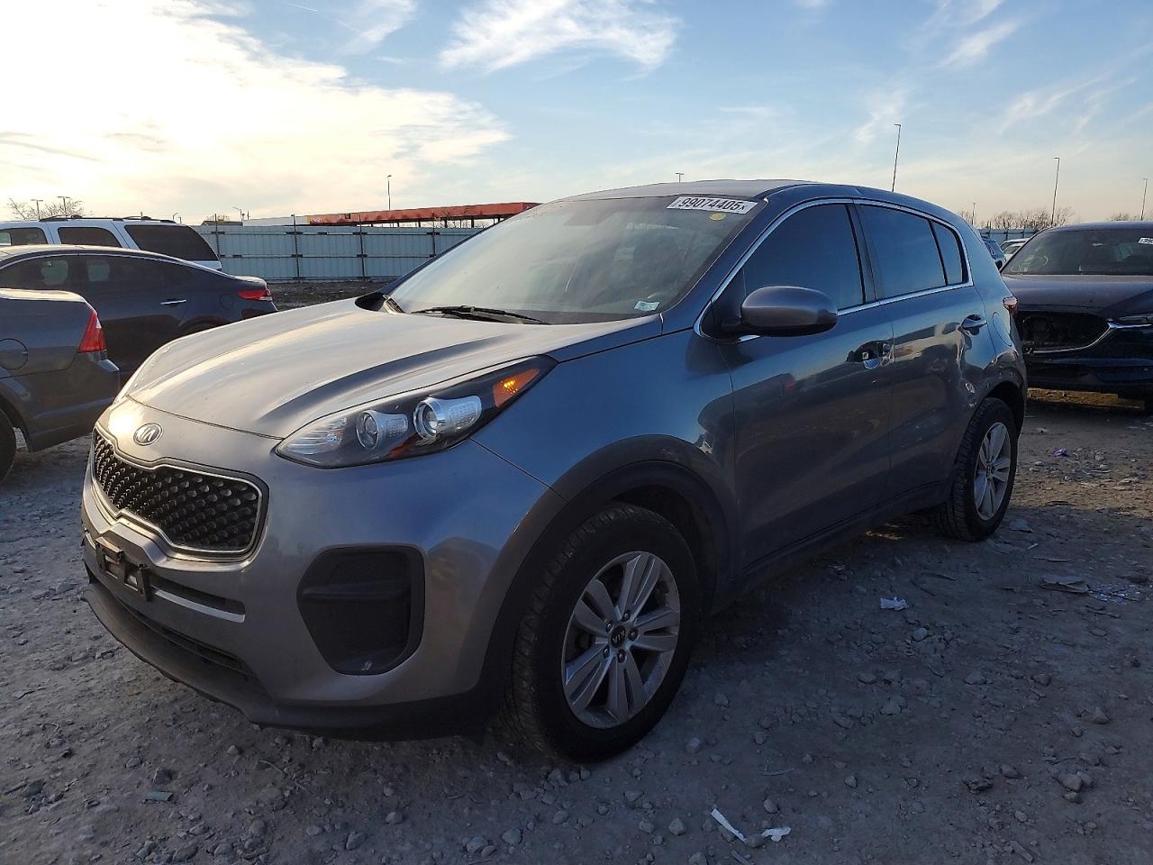 Salvage Kia Sportage Image