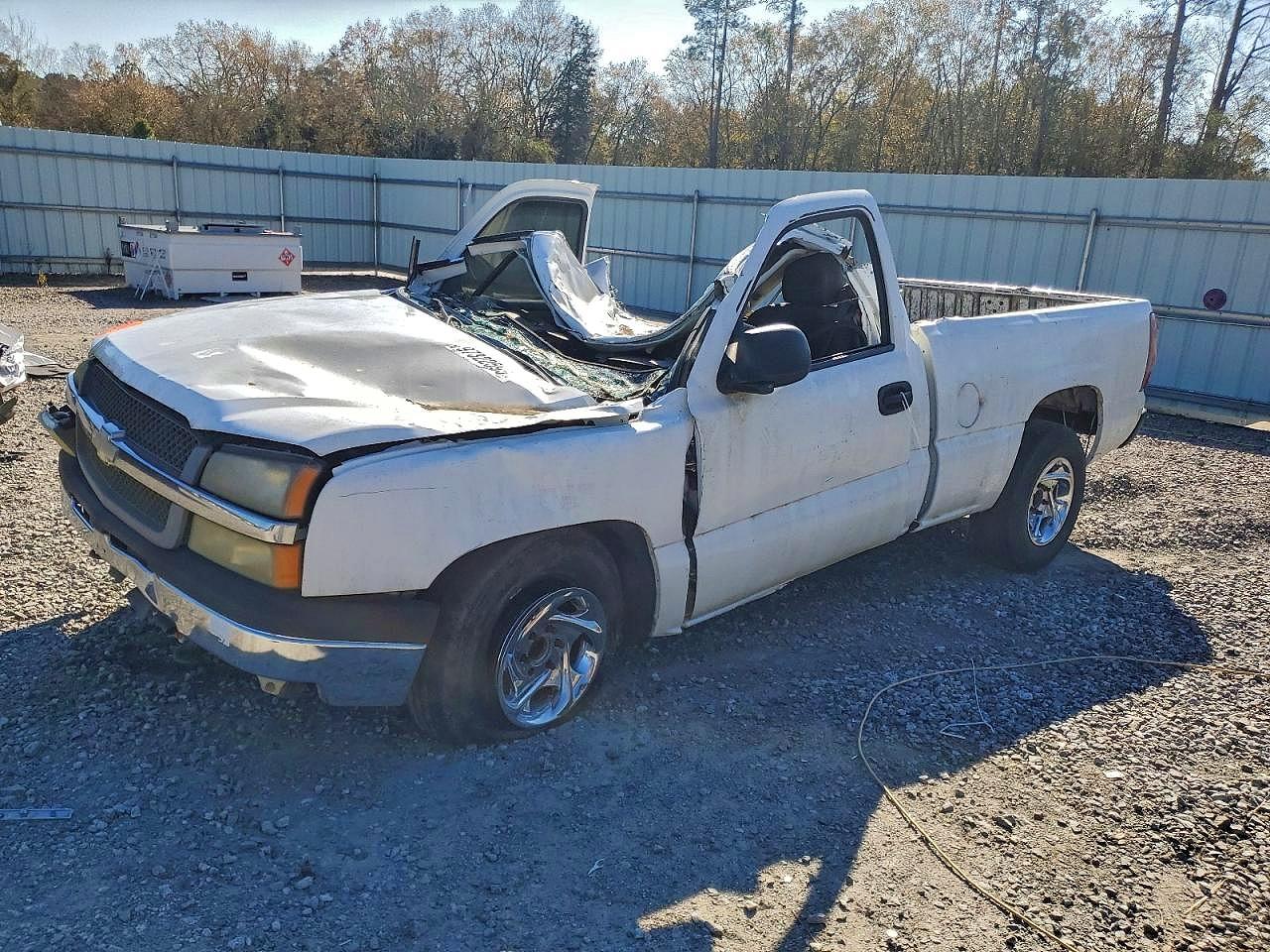Salvage Chevrolet Silverado Image