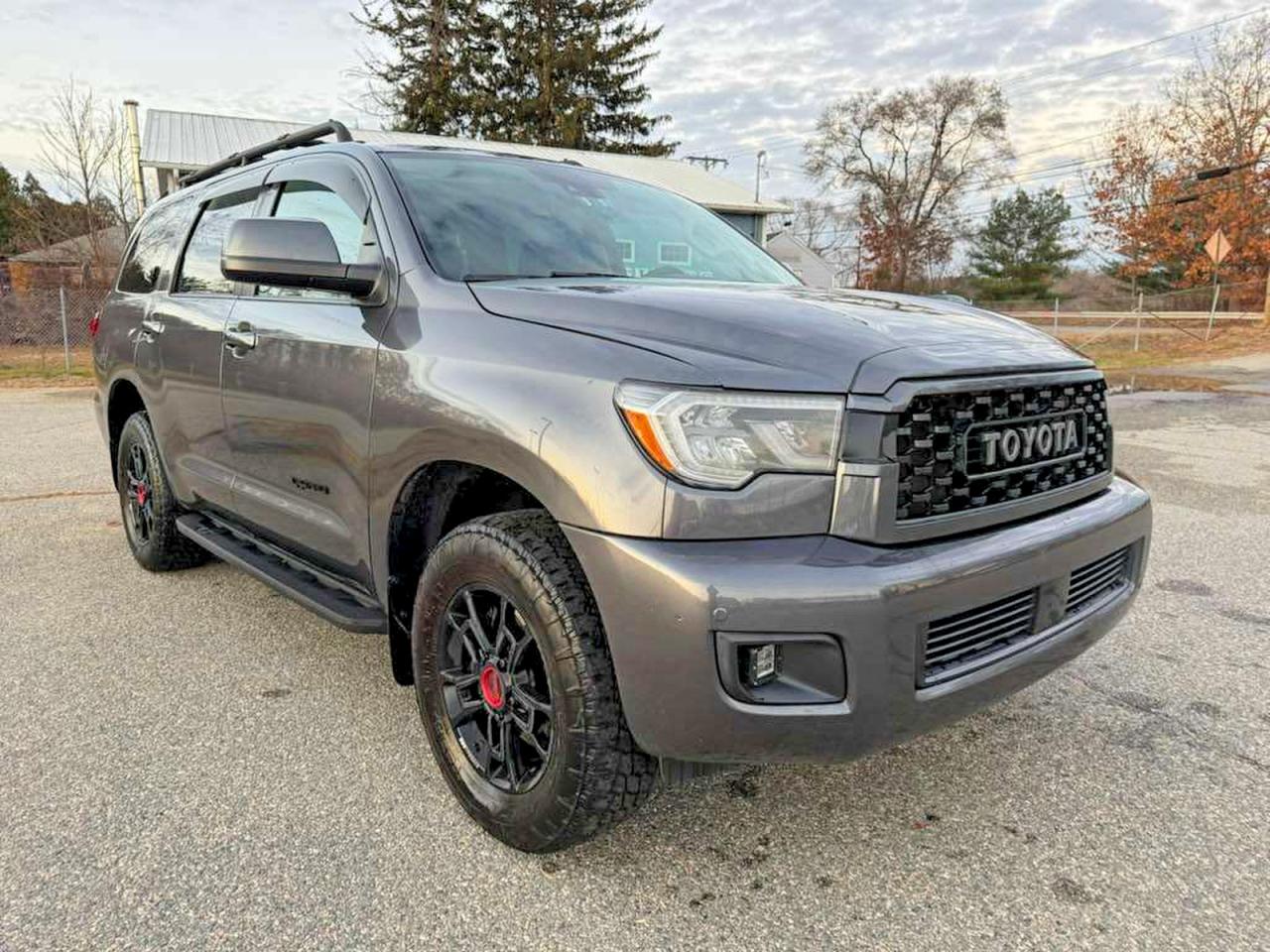 Salvage Toyota Sequoia Image
