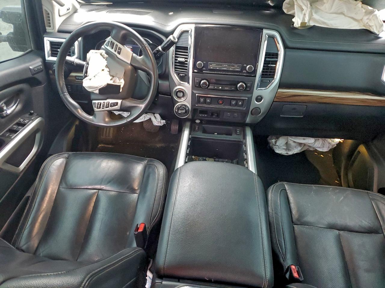Nissan Titan Sv