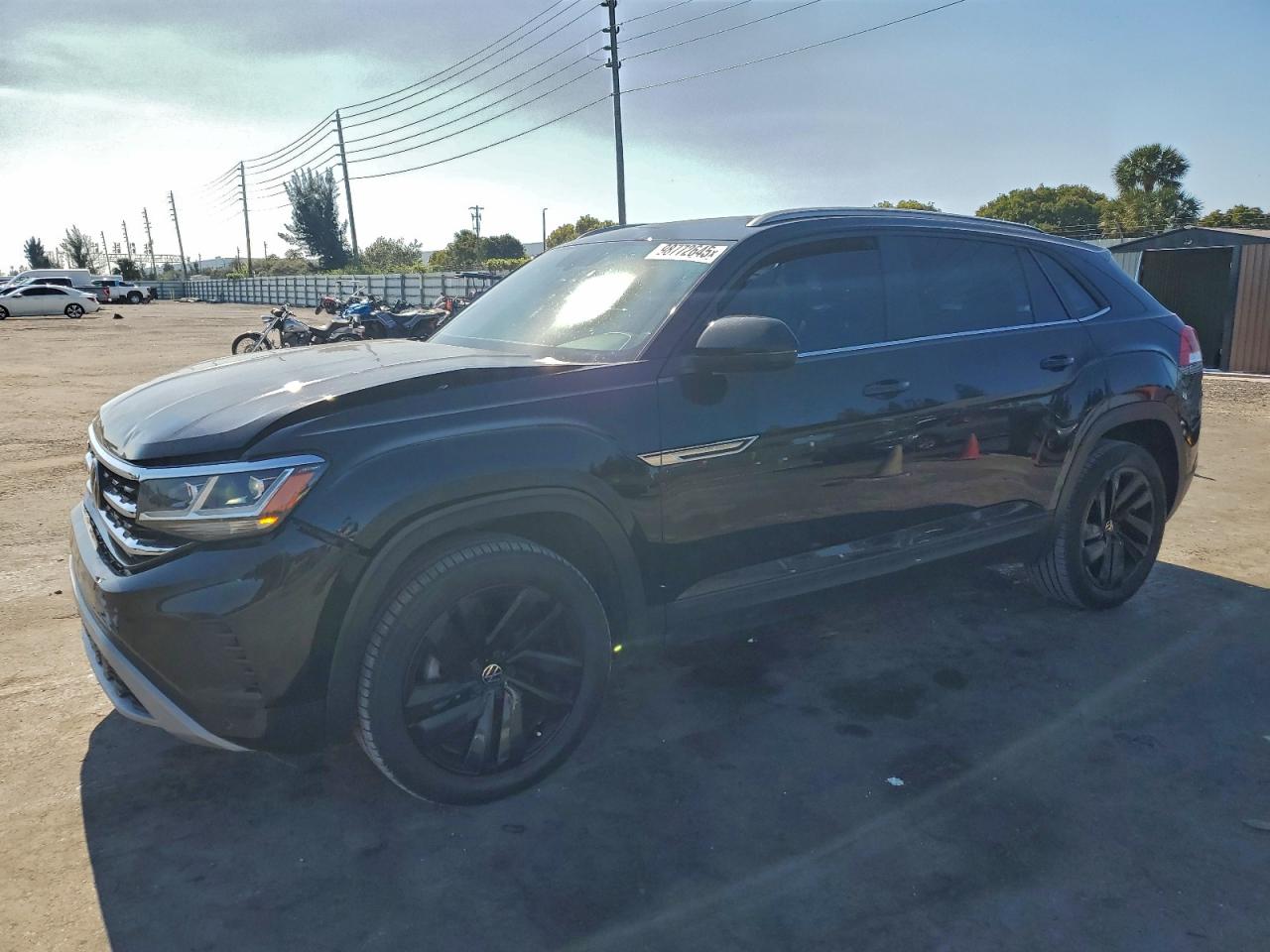Salvage Volkswagen Atlas Image