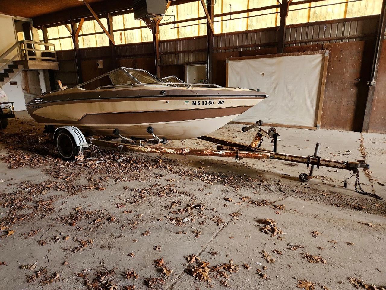 Salvage Glastron Boat Image