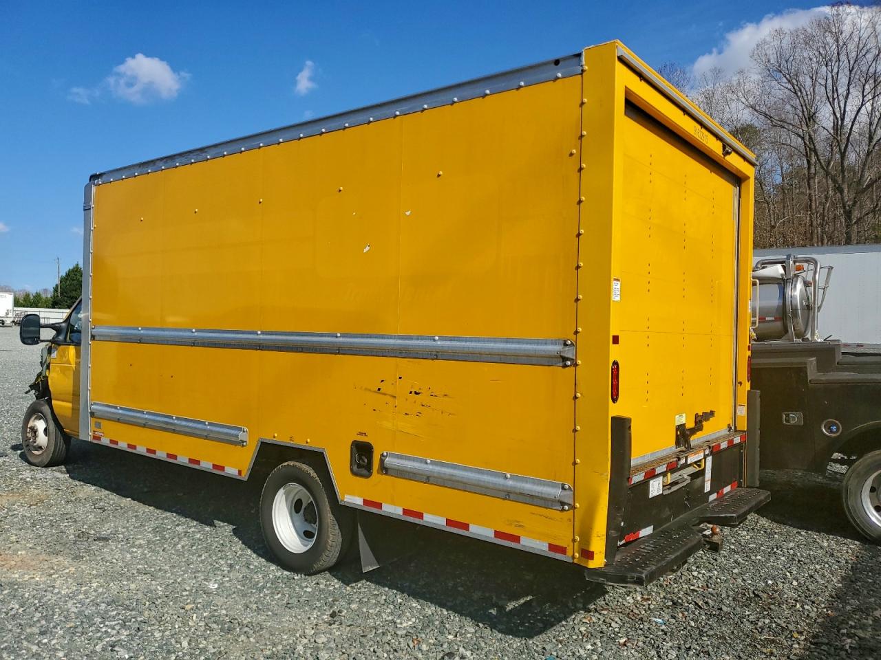 Ford Econoline E350 Super Duty Van