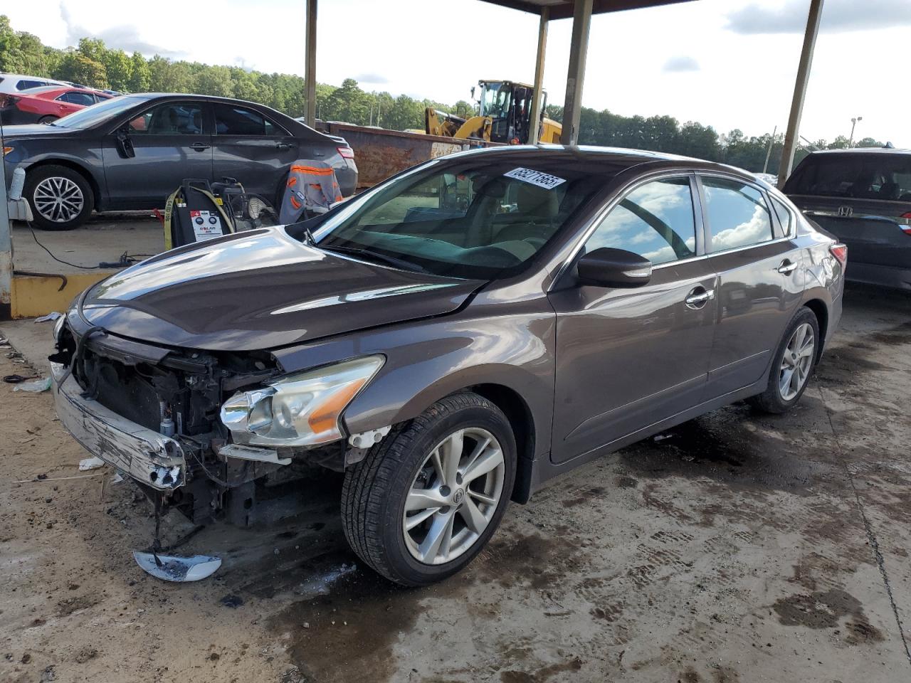 Salvage Nissan Altima Image