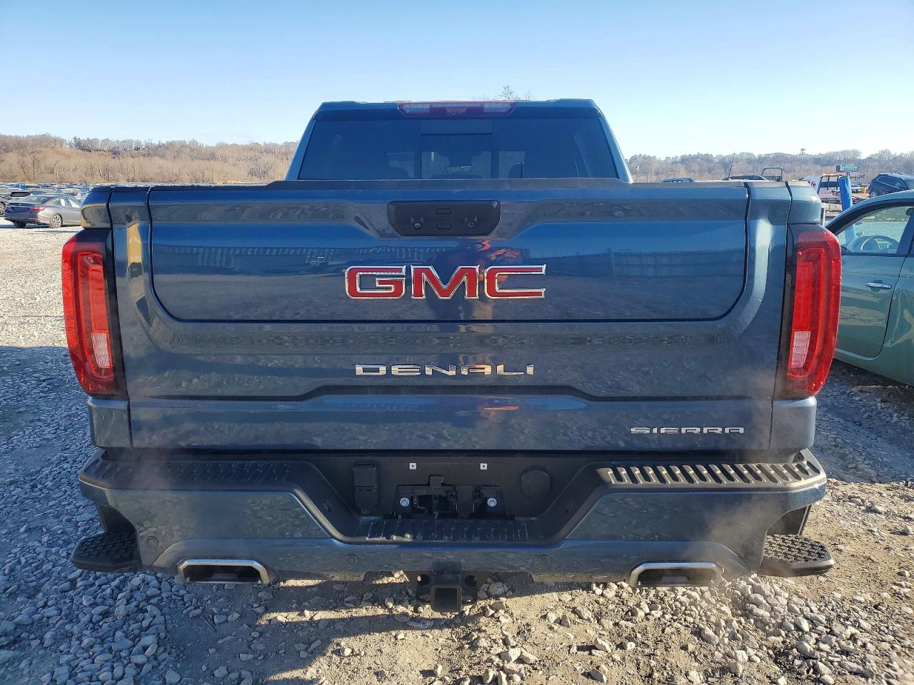 GMC Sierra