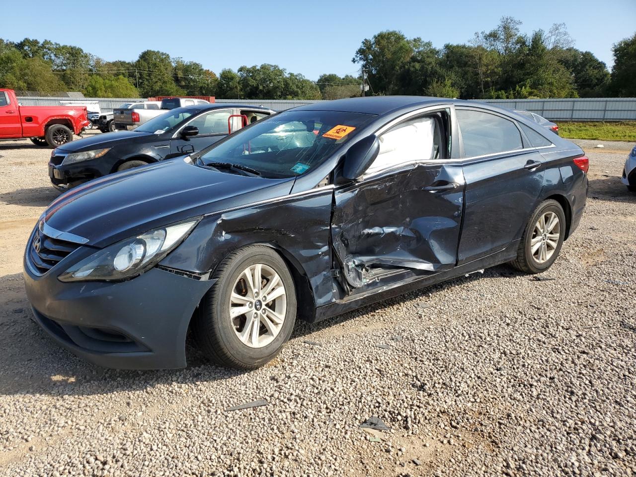 Salvage Hyundai SONATA Image
