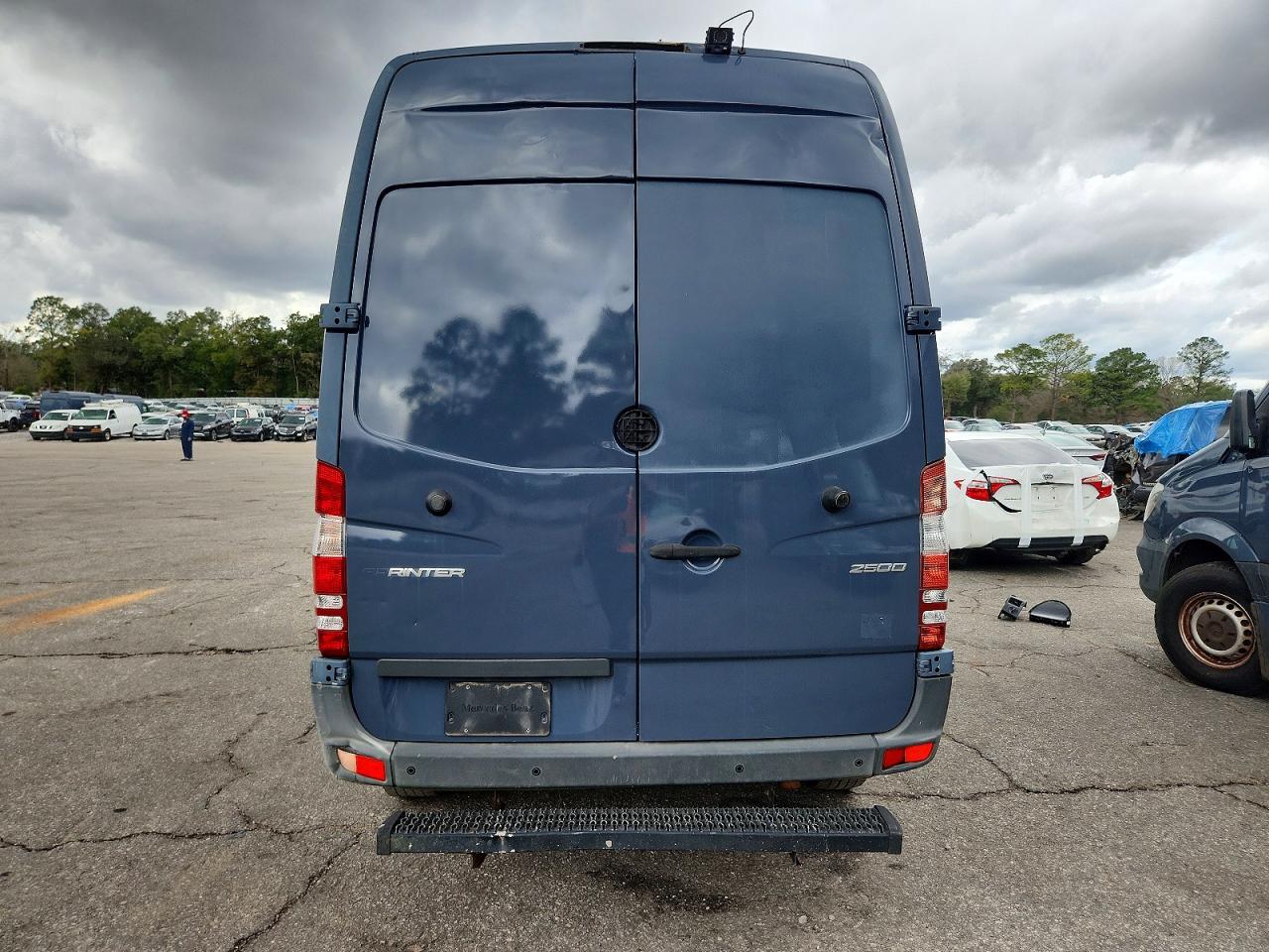 Mercedes-Benz Sprinter 2500