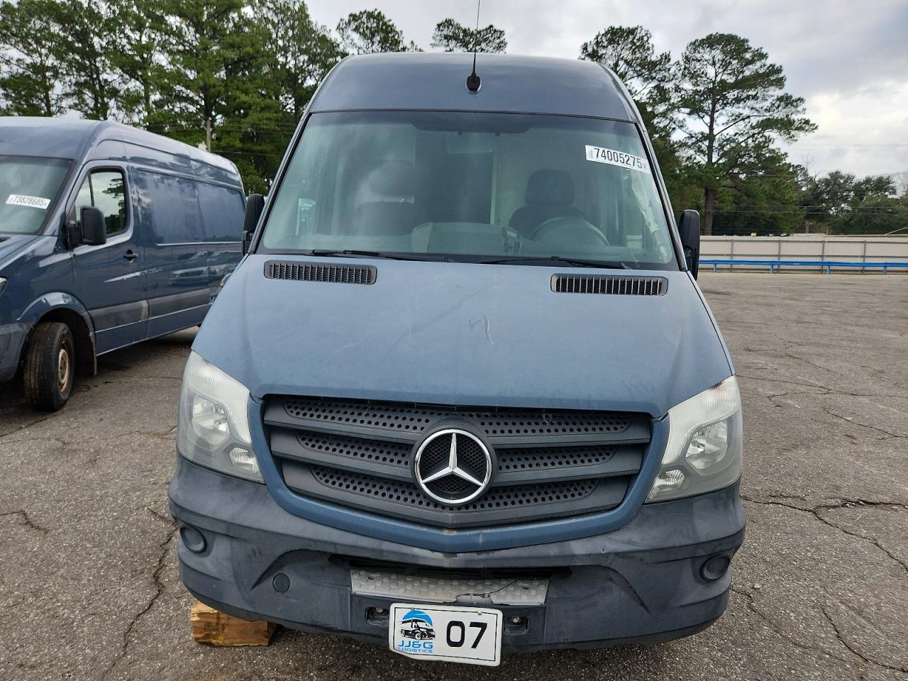 Mercedes-Benz Sprinter 2500