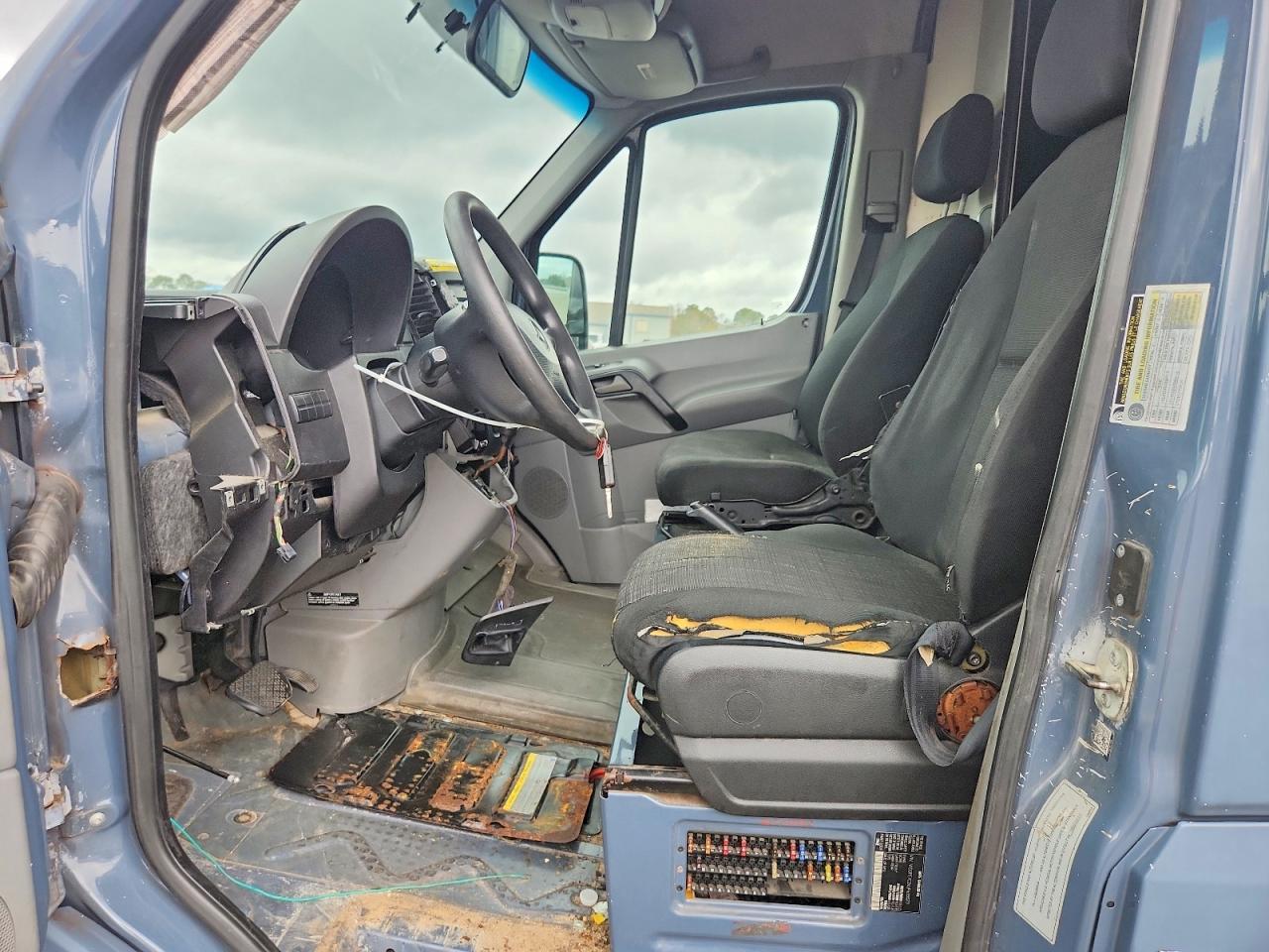 Mercedes-Benz Sprinter 2500