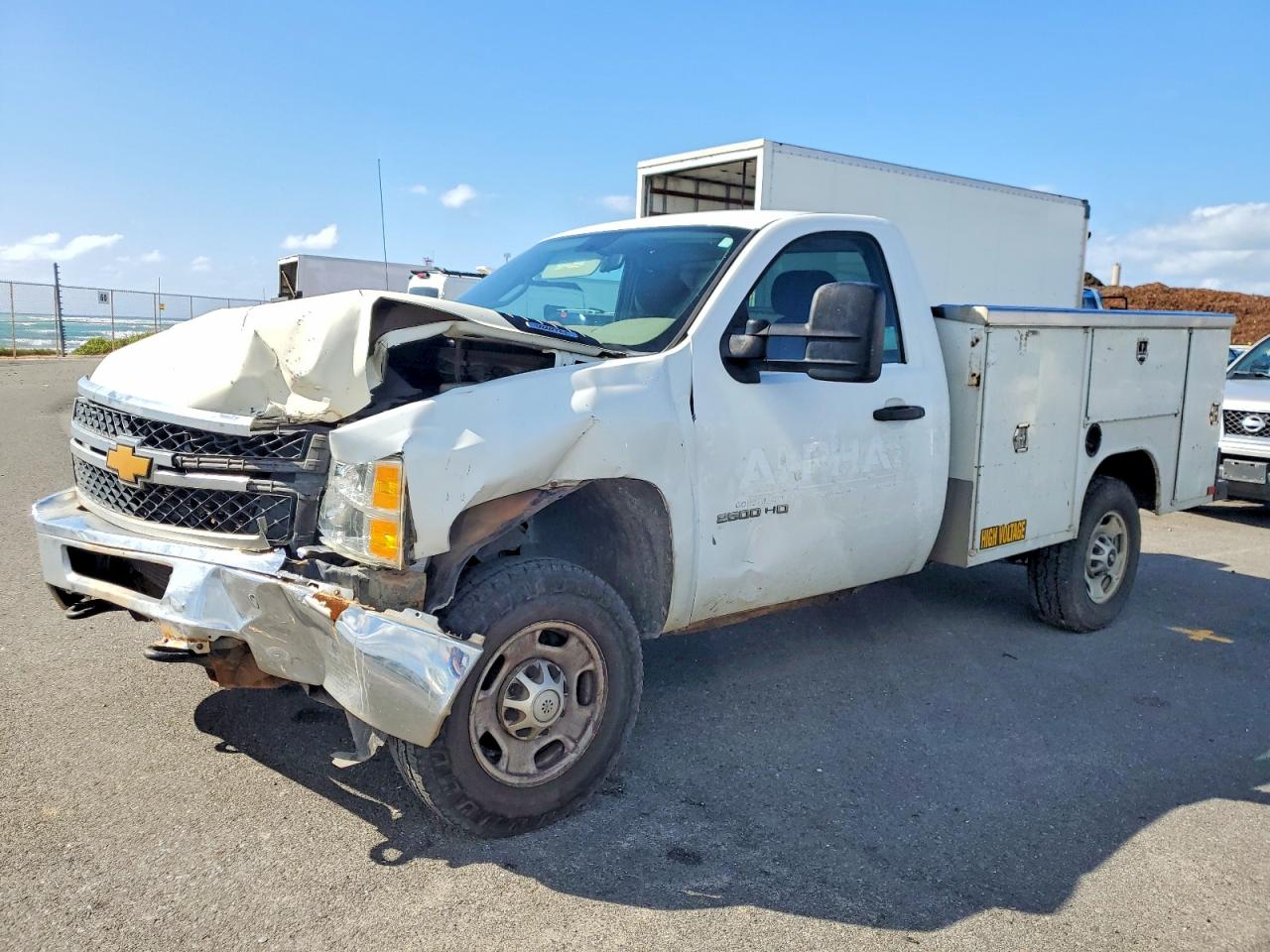 Salvage Chevrolet Silverado Image