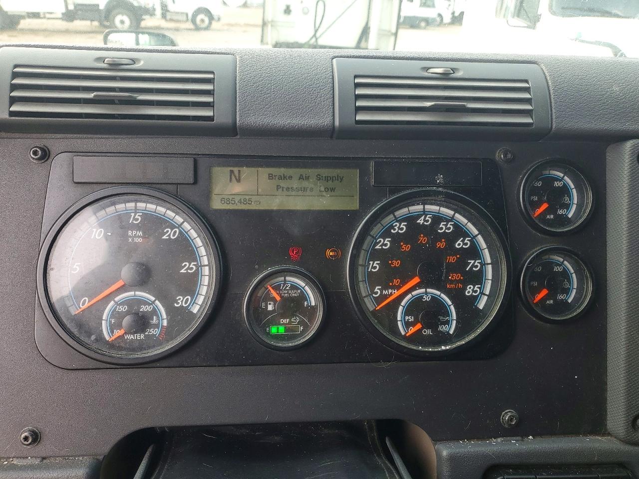 Freightliner Cascadia 1