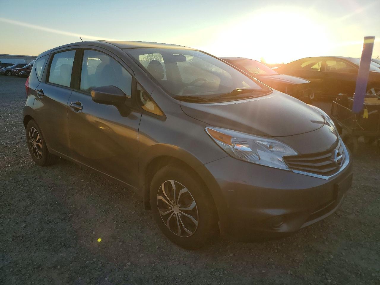Nissan Versa S