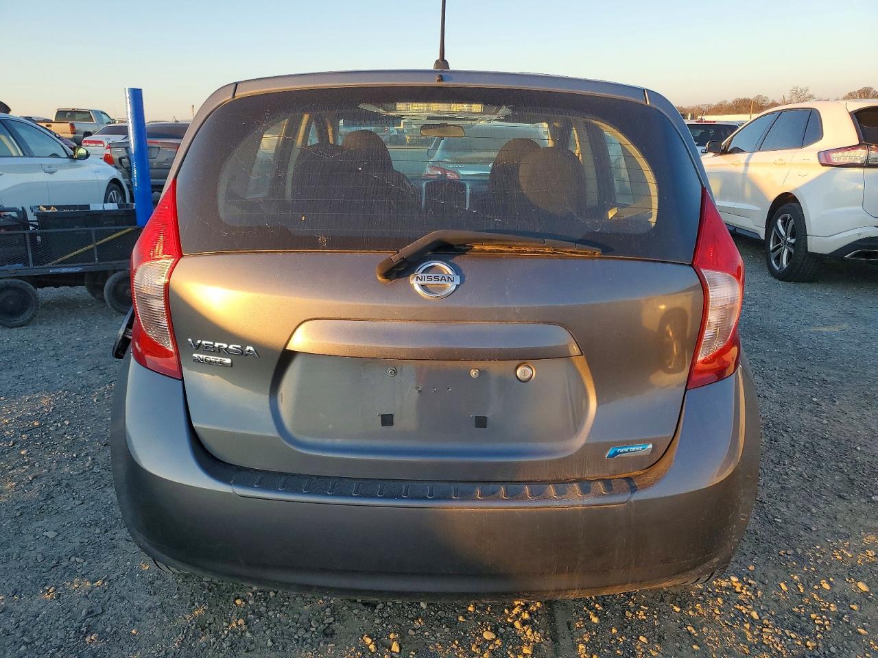 Nissan Versa S
