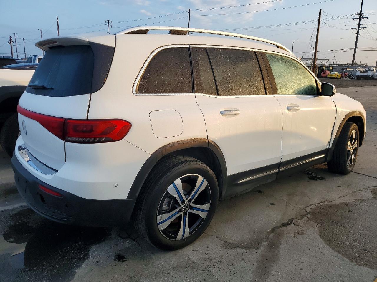 Mercedes-Benz EQB 250+