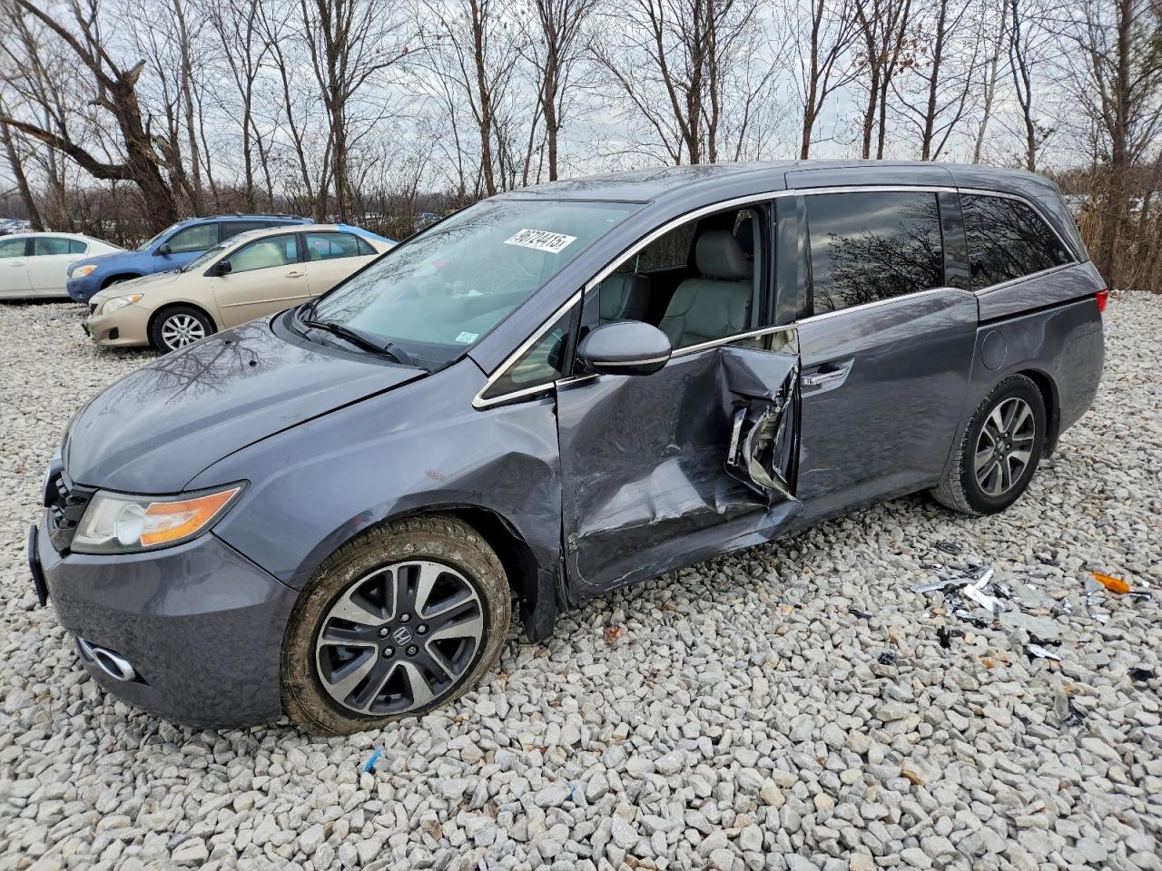 Salvage Honda Odyssey Image