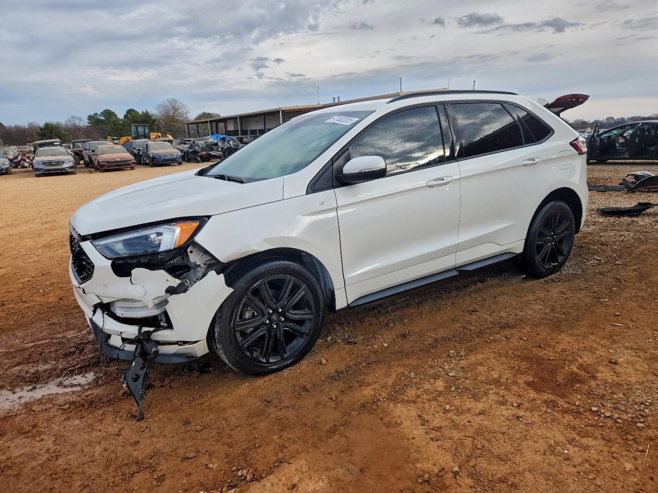 Salvage Ford Edge Image