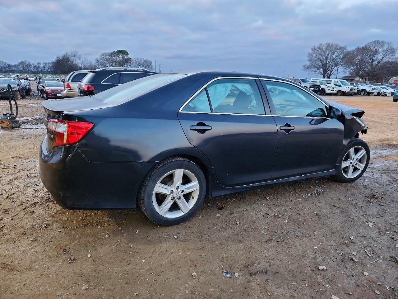 Toyota Camry L