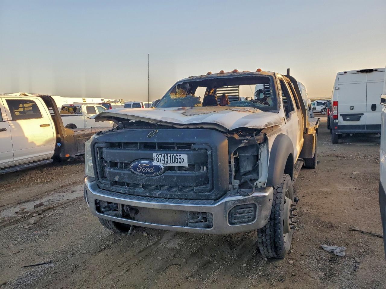 Salvage Ford F-550 Image