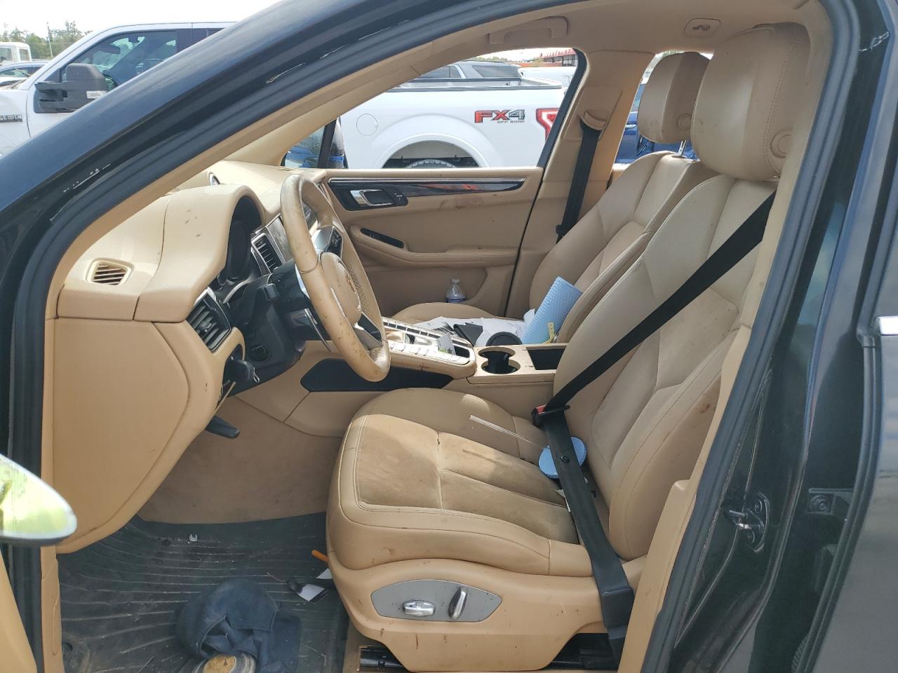 Porsche Macan S