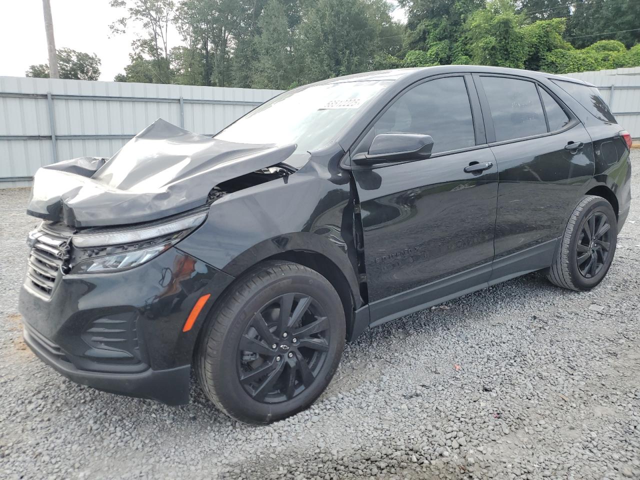 Salvage Chevrolet Equinox Image