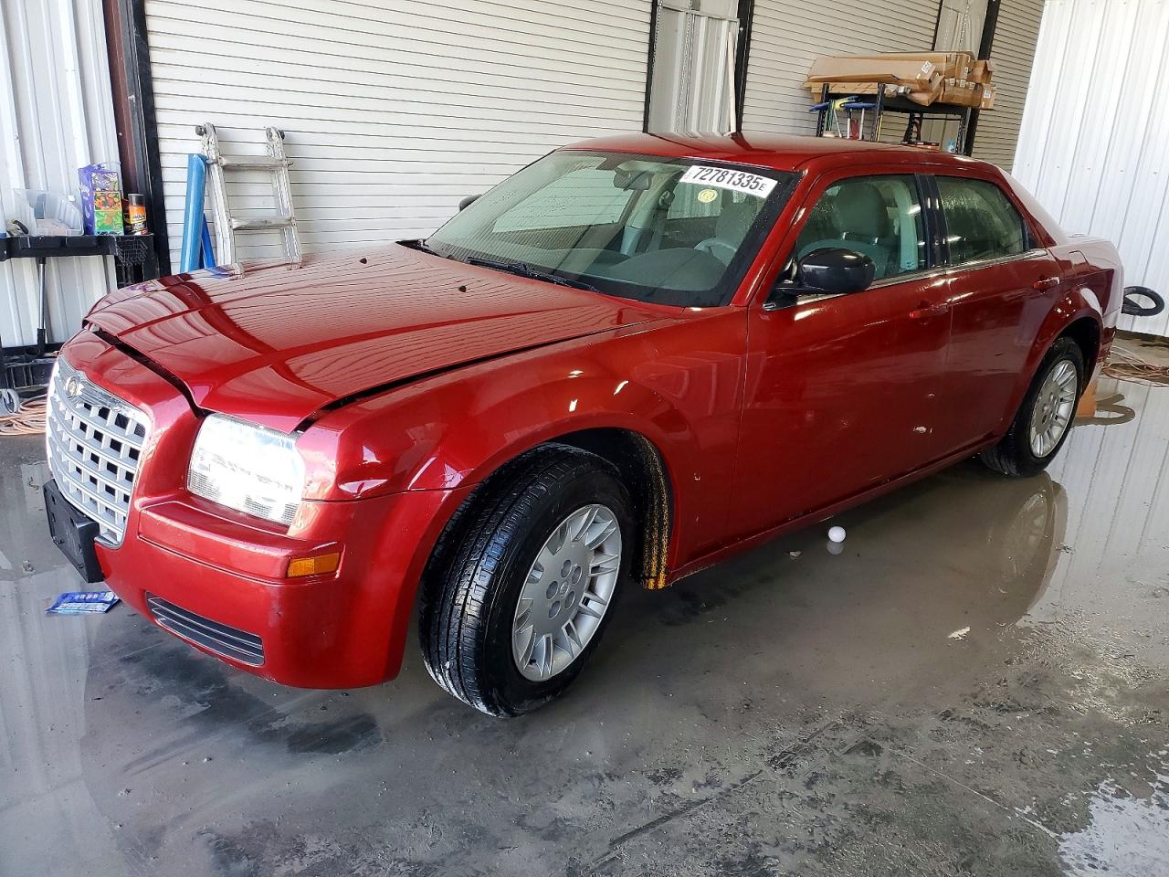 Salvage Chrysler 300 Image