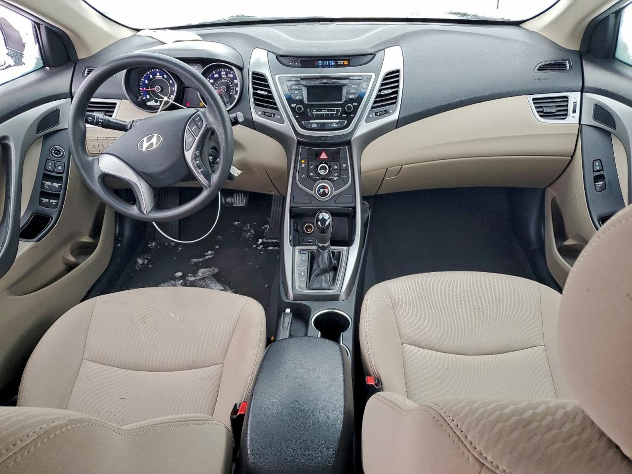 Hyundai ELANTRA