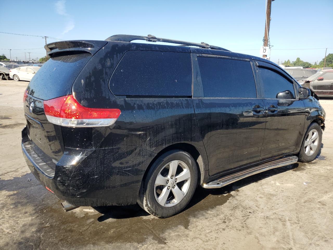 Toyota Sienna Le