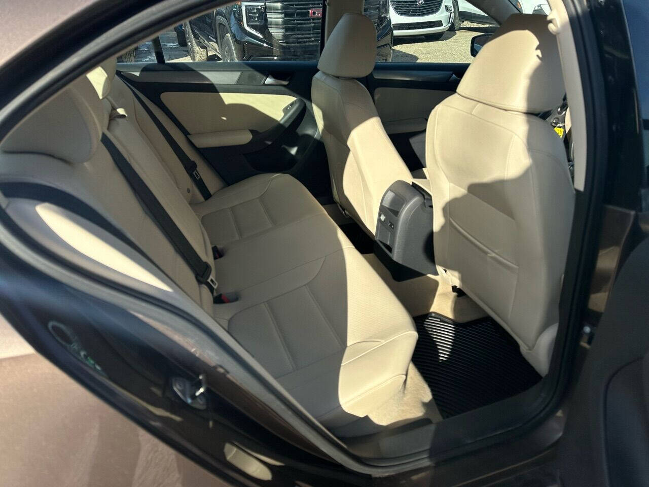 Volkswagen Jetta Tdi 4dr Sedan 6a