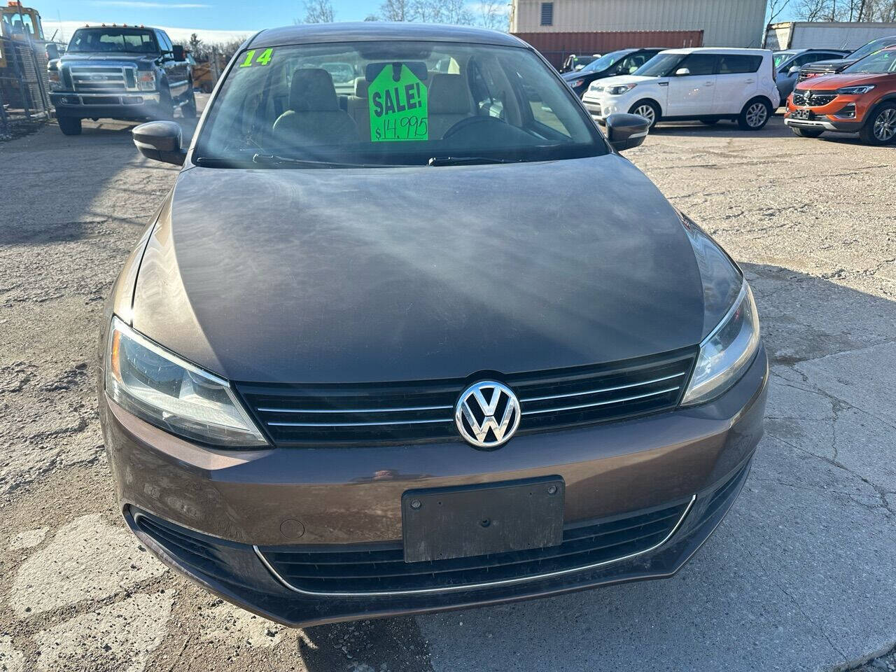 Salvage Volkswagen Jetta Image