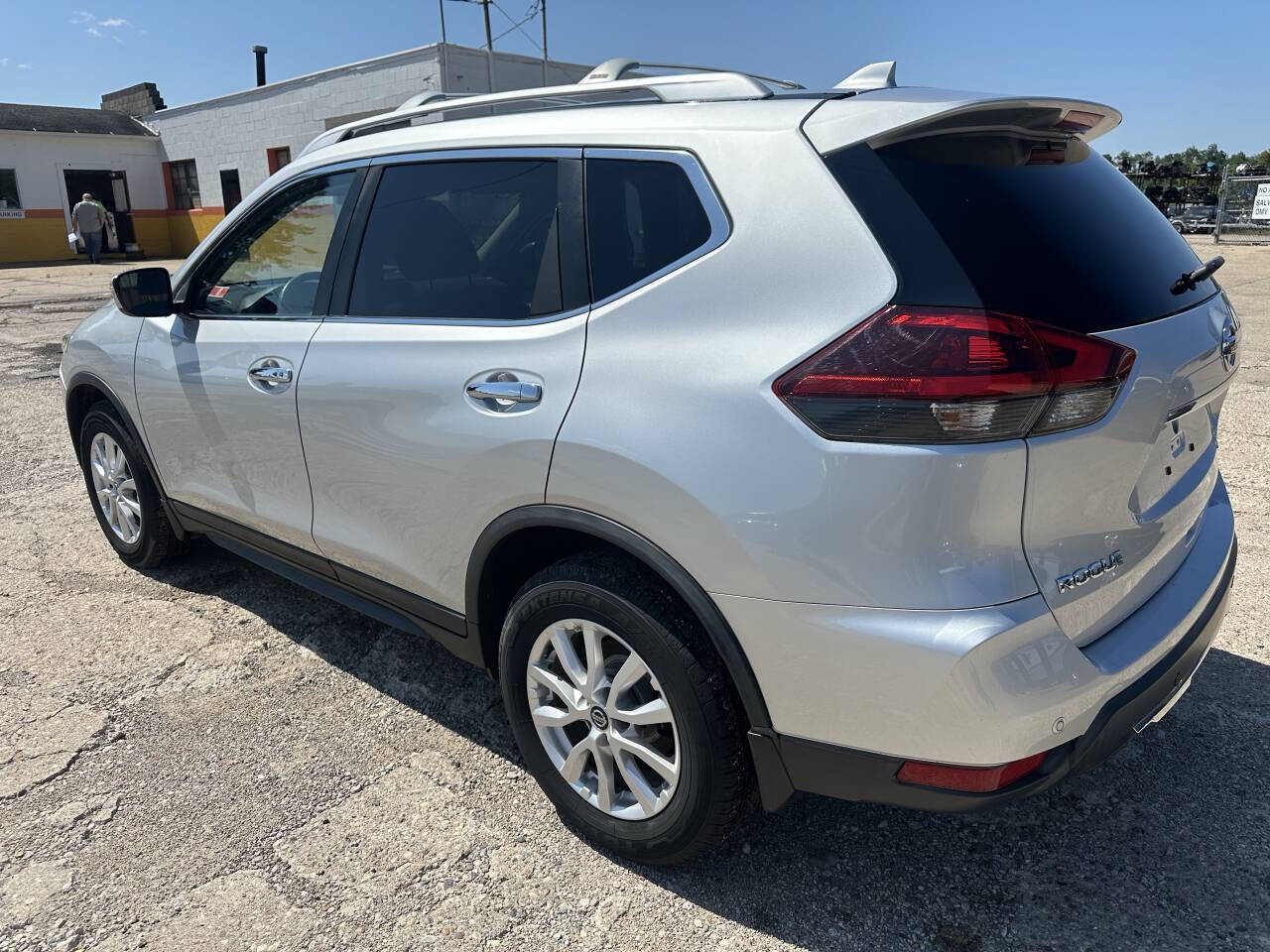 Nissan Rogue Sv Awd 4dr Crossover