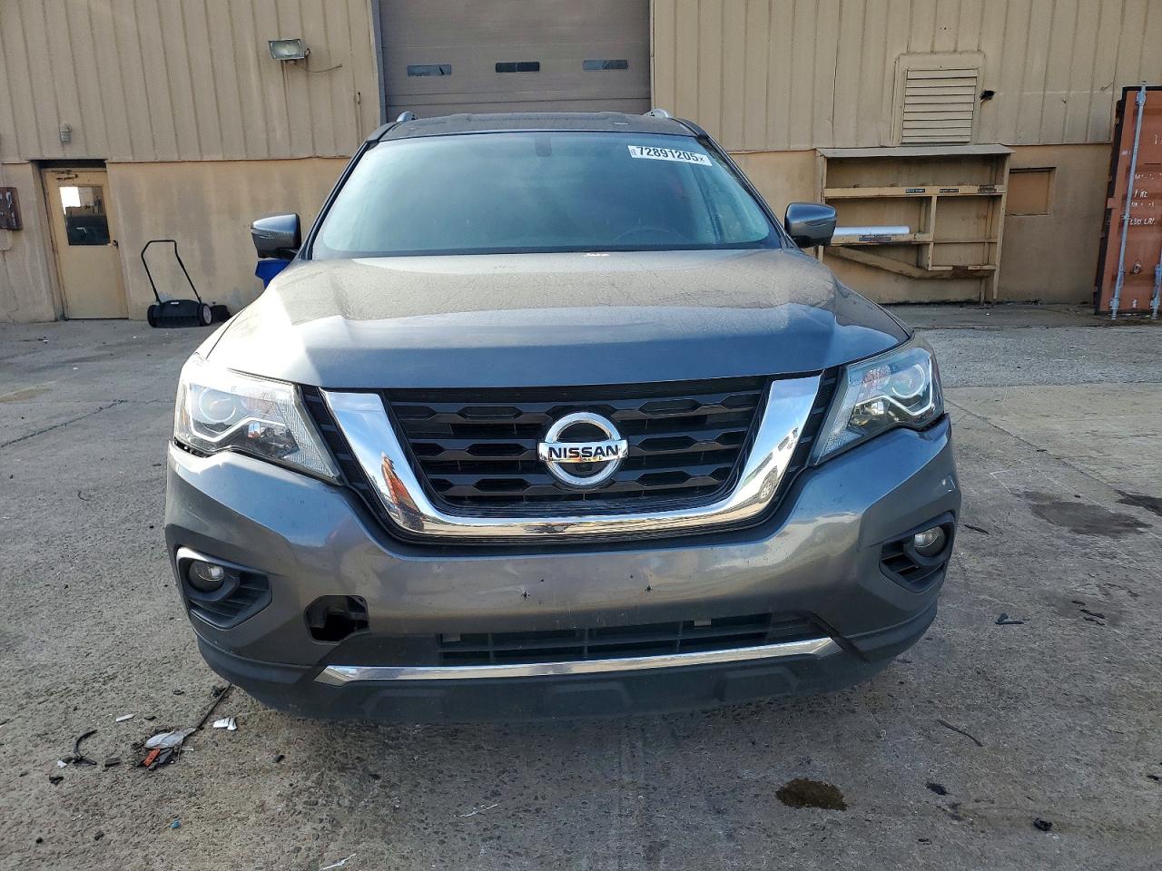 Nissan Pathfinder S